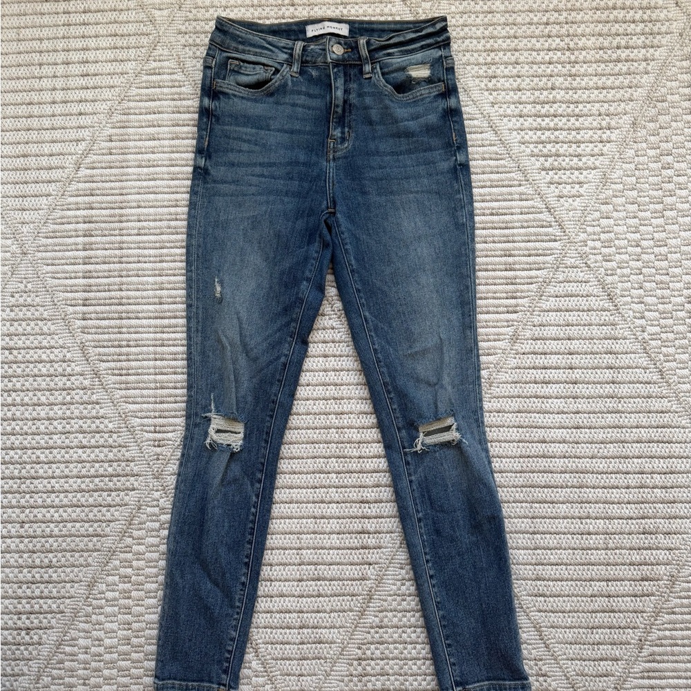 Universal Thread Dark Blue Skinny Jeans